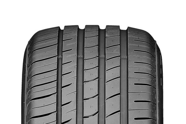 275/40 R20 106Y XL NEXEN NF-RU1