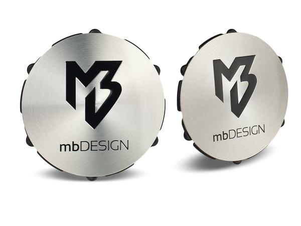 mbDESIGN Nabendeckel 69,00mm - poliert glanz Logo schwarz poliert