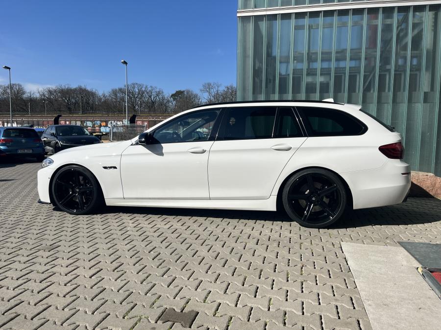 BMW 5er (F11) 5K, K-N1 - KV1 Schwarz glänzend